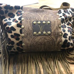 Cheetah print & leather shoulder purse